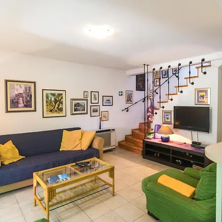 3 Bedroom Amazing Home In Sucuraj * Sucuraj