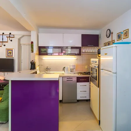 3 Bedroom Amazing Home In Sucuraj Sucuraj