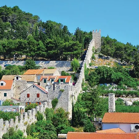 Vikendica Holiday Home Sucuraj 06 *